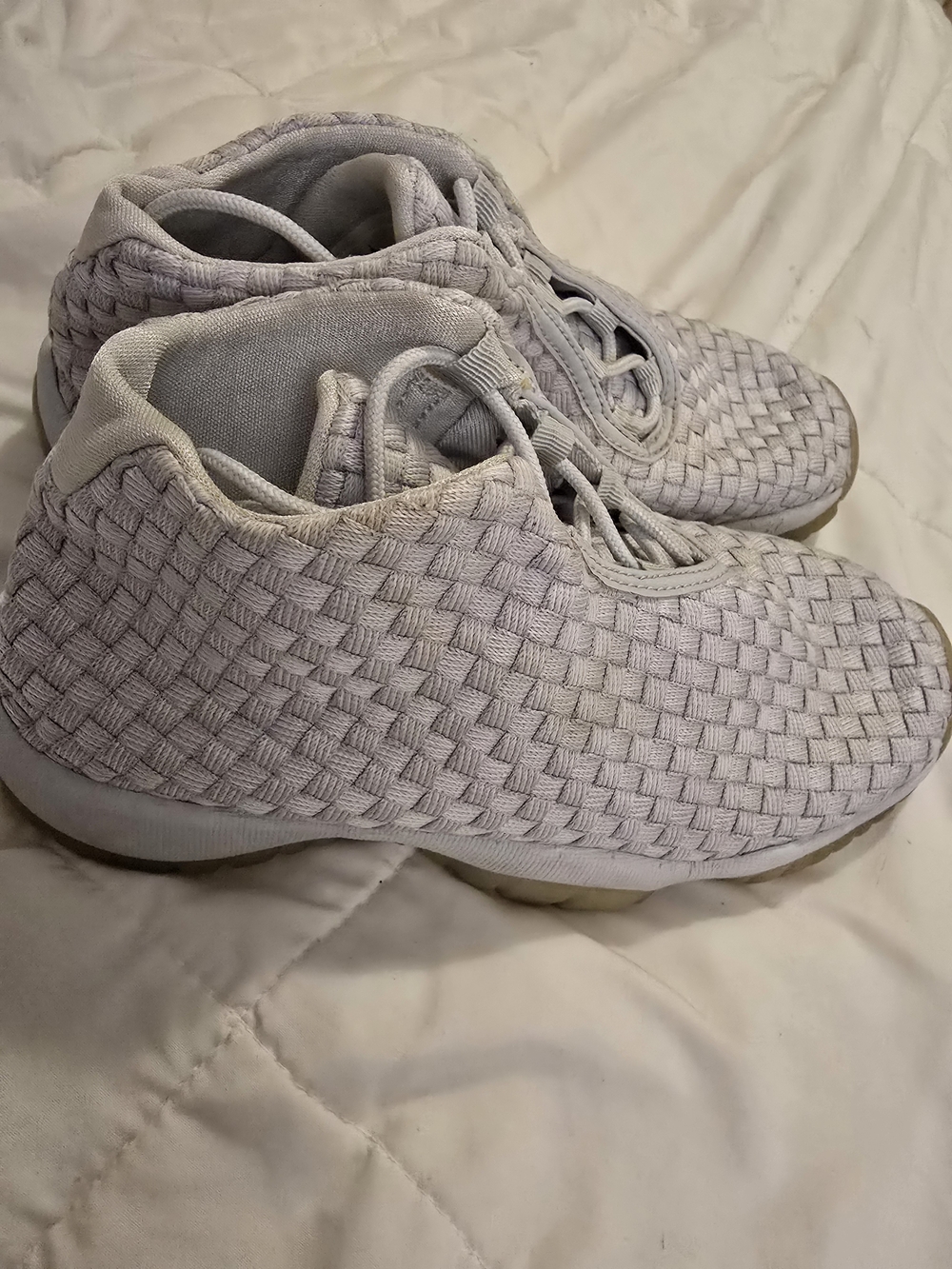 Jordan Kids Woven Sneakers in Light Gray